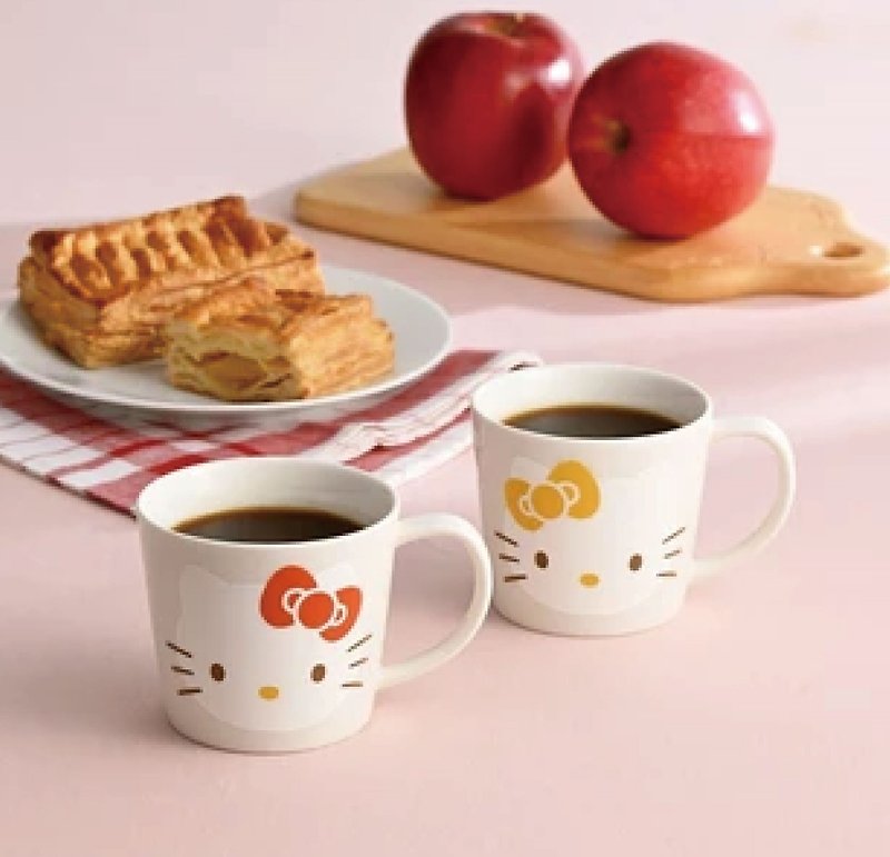 【畢業禮物】有田燒-三麗鷗Hello Kitty聯名馬克杯對杯組 - 咖啡杯 - 瓷 白色