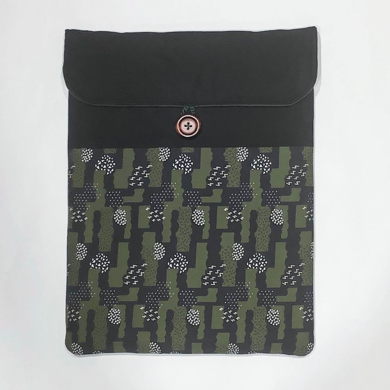 筆電內袋-墨綠卡哩卡哩(黑蓋) - 平板/電腦保護殼/保護貼 - 棉．麻 綠色