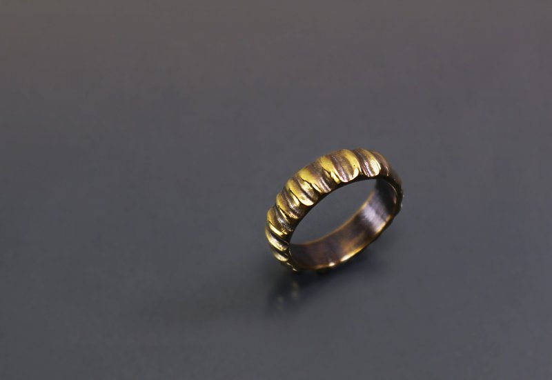 Line Series-Arc Cut Bronze Ring - แหวนทั่วไป - ทองแดงทองเหลือง สีส้ม