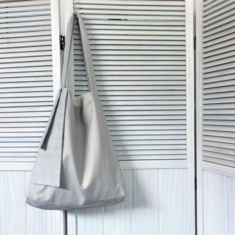 Cotton Linen Side Ribbon Fashionable Sub Bag Gray Beige - กระเป๋าถือ - ผ้าฝ้าย/ผ้าลินิน สีเทา