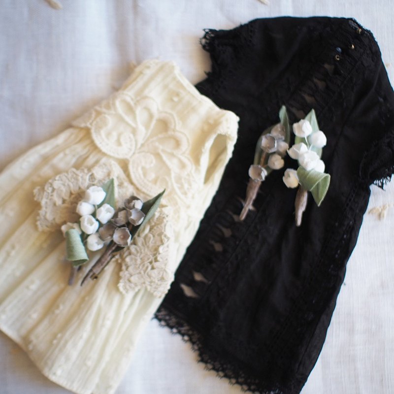 Mini Corsage. Lily of the valley. Natural & Antique set. - 胸花/手腕花 - 棉．麻 白色
