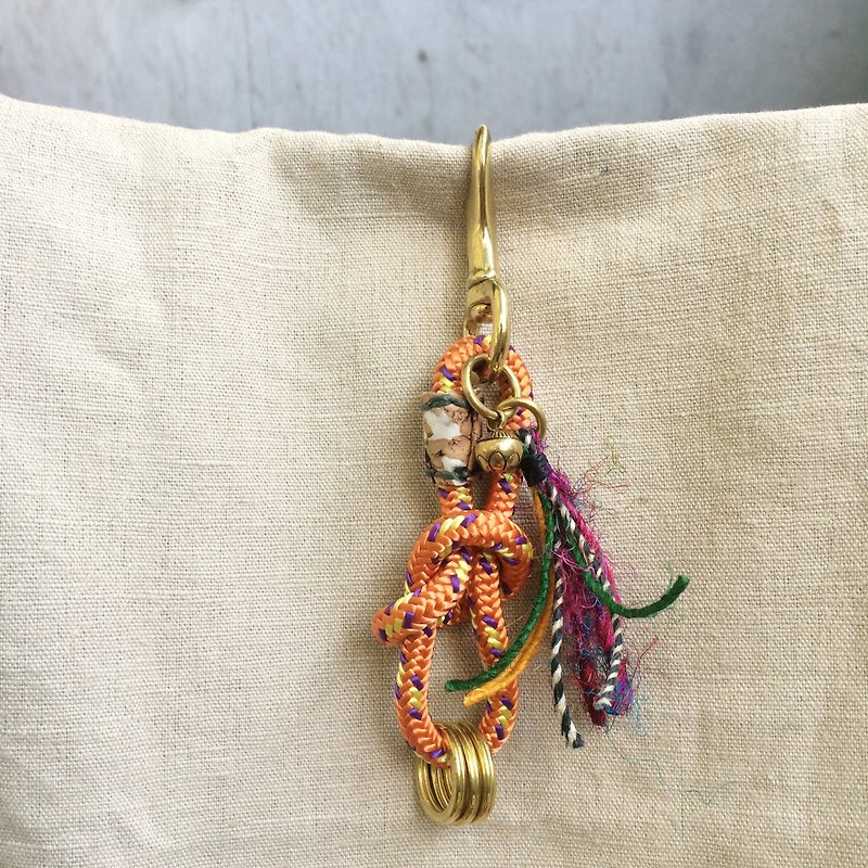Ethnic climbing rope keychain ornaments Valentine's Day gift birthday present Christmas gifts Natural wire. Indian. - อื่นๆ - วัสดุอื่นๆ สีส้ม