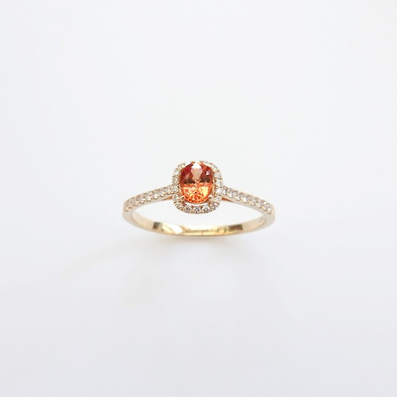 Natural Orange Sapphire Oval Shape Halo Diamond Handmade 18K Solid Gold Ring - แหวนทั่วไป - เครื่องเพชรพลอย สีส้ม