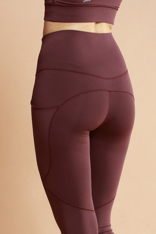 asana yoga Movement 高腰提臀26吋全長緊身褲-視覺提臀吸溼排汗-貝利棕紅