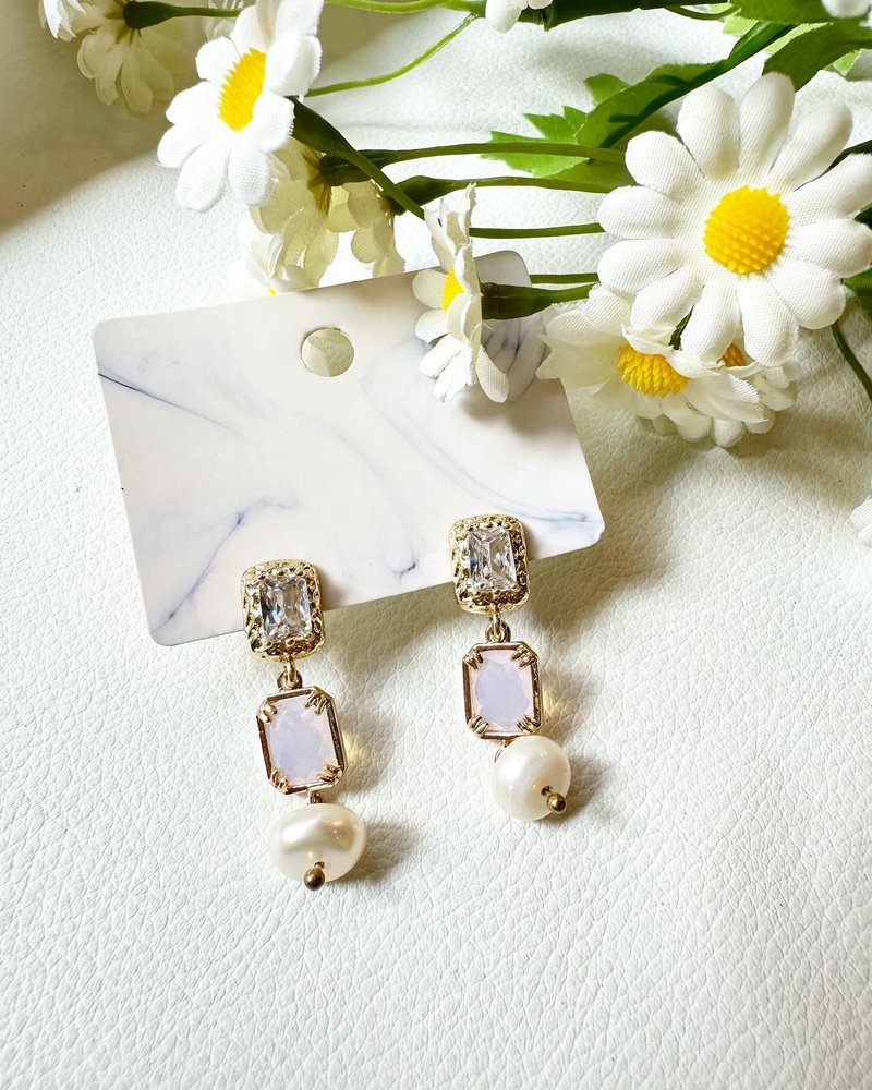 Rectangular Protein Powder Stone Pearl Earrings - Free Modification Clip-on Earrings - Three Colors - ต่างหู - คริสตัล สึชมพู