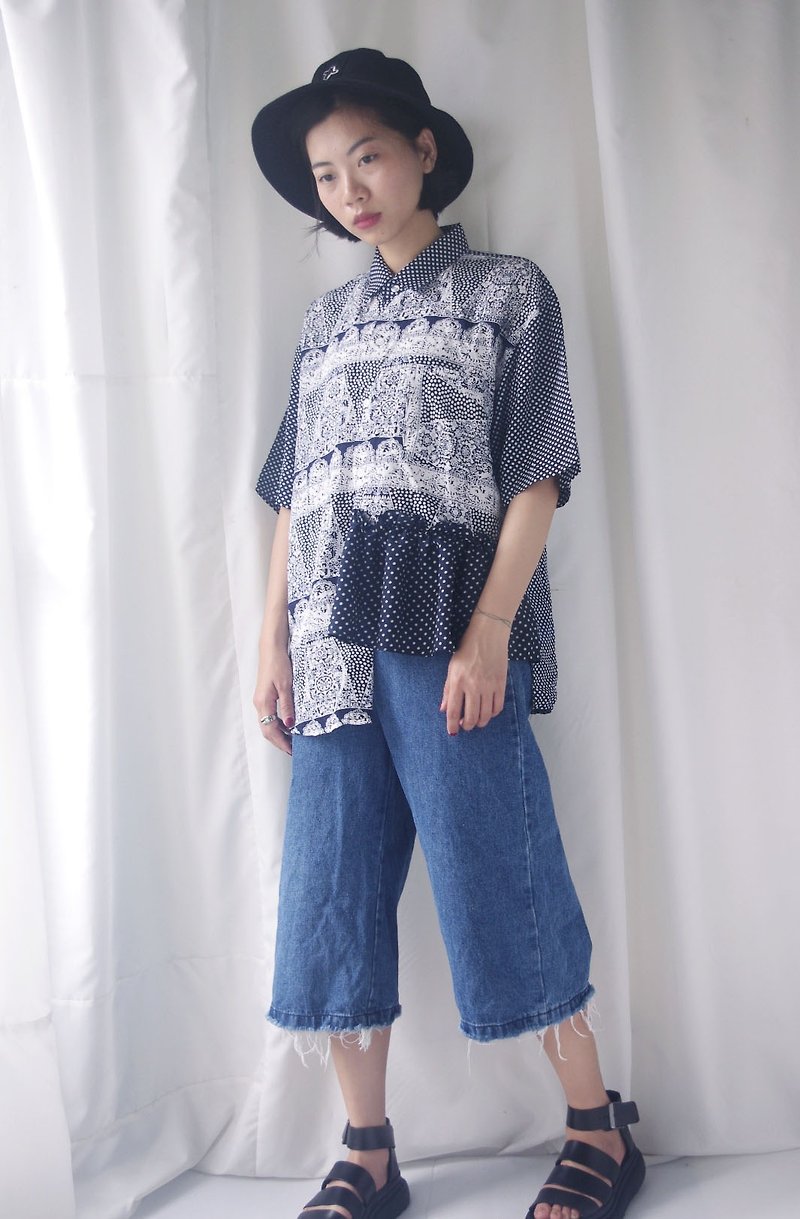 4.5studio- [Re;] syle transformation of ancient - blue line lace printing little retro shirt - Women's Shirts - Polyester Blue