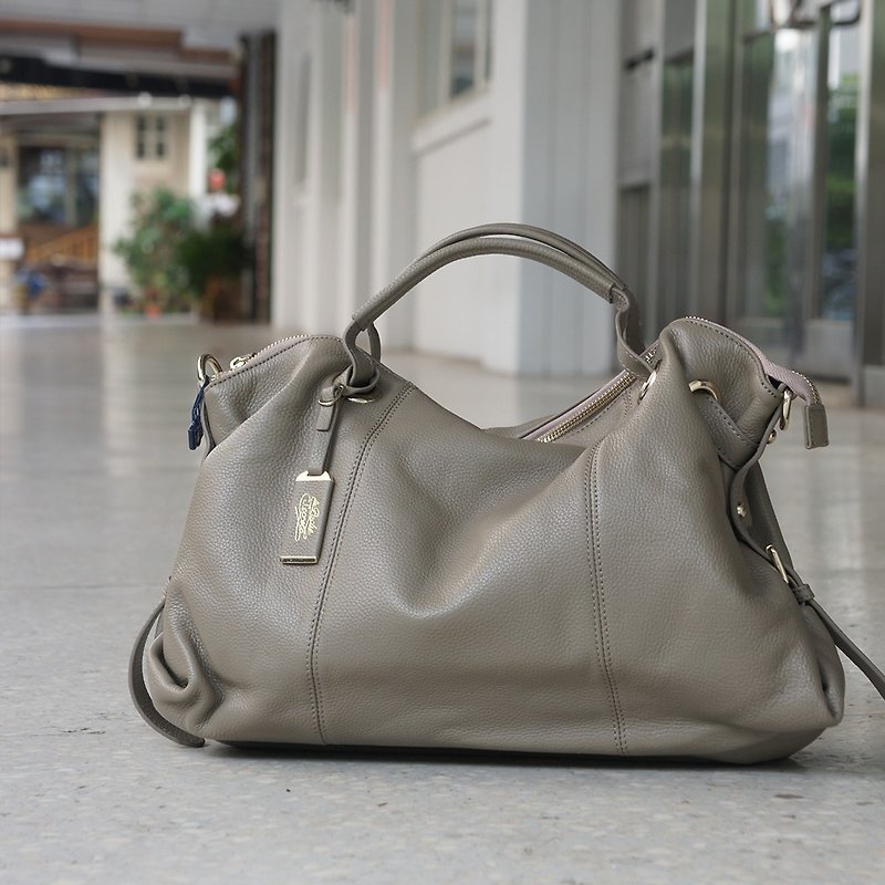 La Poche Secrete Metropolitan Girl's Smile Bag _ Gray Fog Brown _ Portable Shoulder Bag - Messenger Bags & Sling Bags - Genuine Leather Khaki