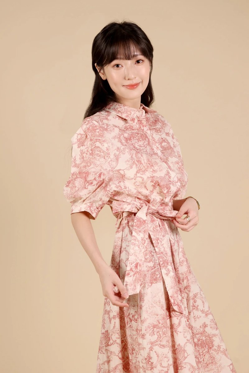 Time Walk Retro Printed Puff Sleeves and Strappy Dress – Bright Red - ชุดเดรส - เส้นใยสังเคราะห์ สีแดง