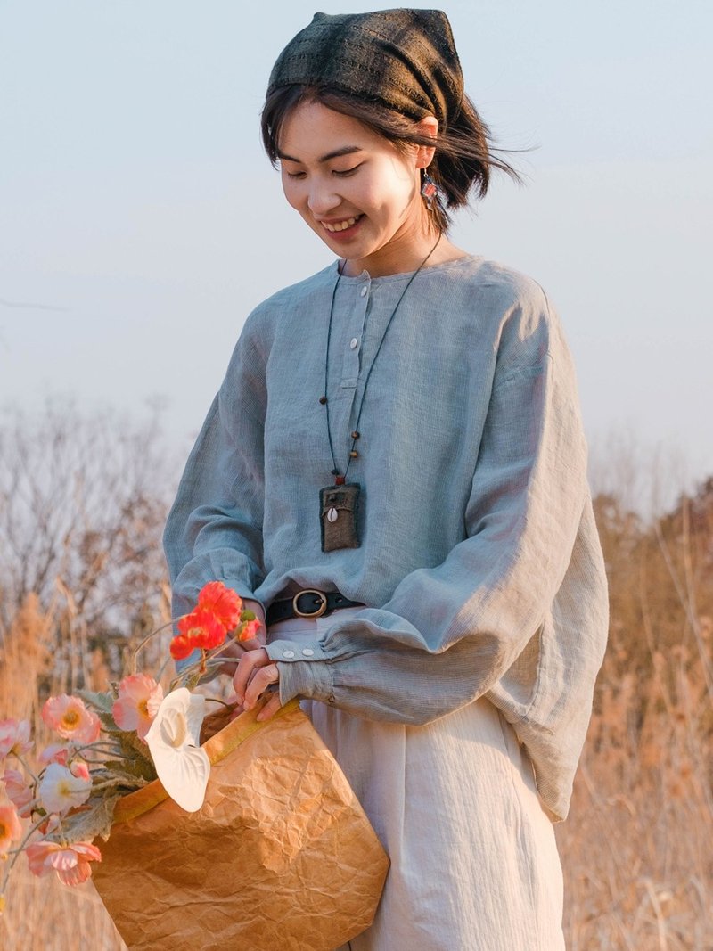 雲水藍 條紋亞麻圓領套頭襯衫 - 女襯衫 - 棉．麻 藍色