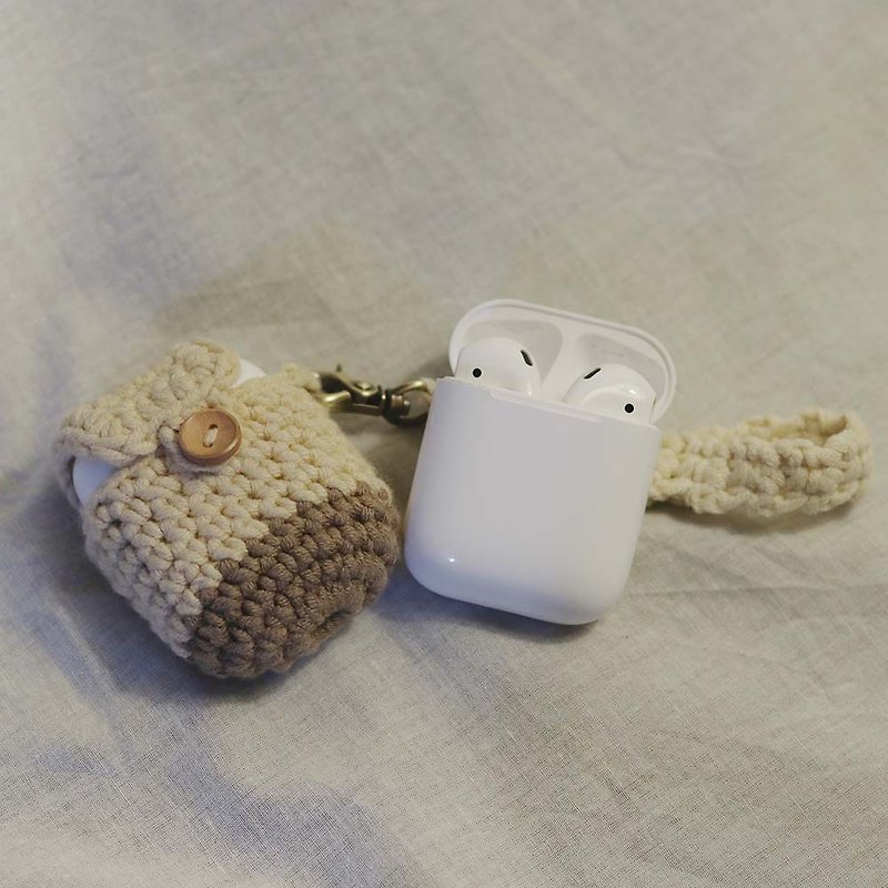 Air Pods series protective cover_wooden buckle (color can be customized) - Headphones & Earbuds Storage - Cotton & Hemp Pink