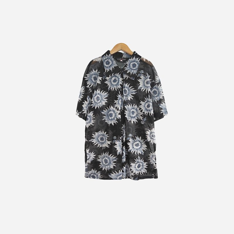 Dislocation vintage / flower translucent elastic shirt no.821 vintage - เสื้อเชิ้ตผู้หญิง - เส้นใยสังเคราะห์ สีดำ