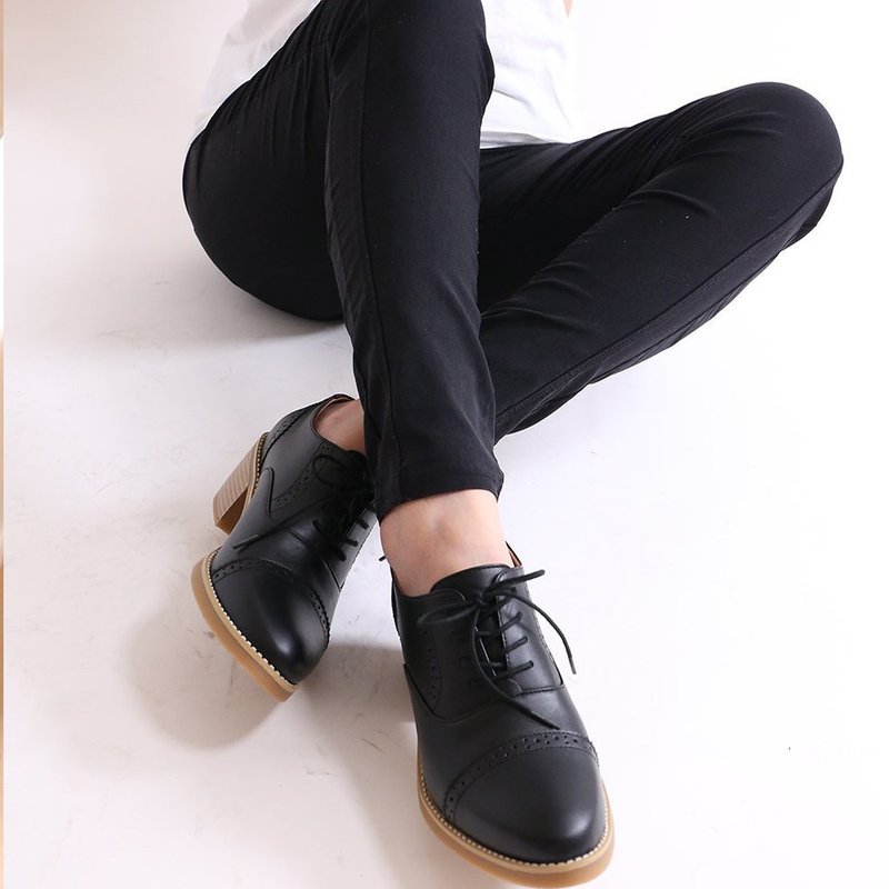 Oxford shoes water Wax gradient two-tone cushion carved Oxford shoes black - รองเท้าอ็อกฟอร์ดผู้หญิง - หนังแท้ 