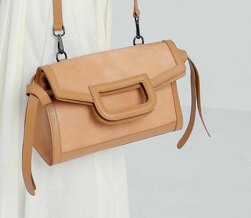 Double-sided strap folding hand-held shoulder leather dual-use bag coffee - กระเป๋าแมสเซนเจอร์ - หนังแท้ สีกากี