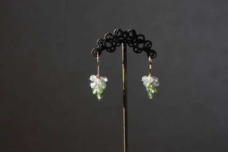 Pinkoi Proxy Purchase - No. 709 Peridot and white topaz earrings - Earrings & Clip-ons - Gemstone 