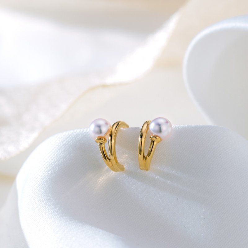 Baby Akoya 18K yellow gold simple ear hook earrings - ต่างหู - ไข่มุก 