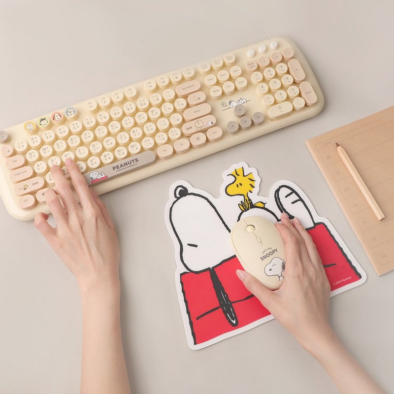 Peanuts史努比無線鍵盤滑鼠組-Snoopy 史努比 鍵鼠組 鍵盤 滑鼠 - 電腦配件 - 其他材質 多色