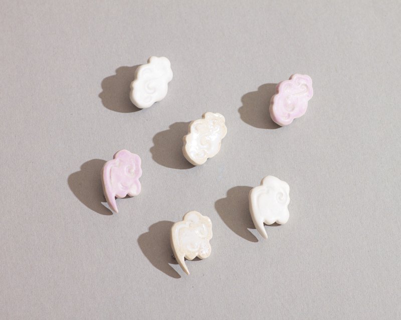 觔斗雲 吉祥如意雲 陶瓷別針 胸針 Ceramic Accessory Brooch Pin - 胸針 - 陶 多色