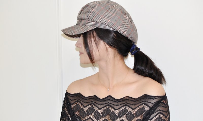 Flat 135 X Taiwanese designer newsboy hat painter hat summer cotton fabric with owl embellishment - Hats & Caps - Cotton & Hemp Khaki