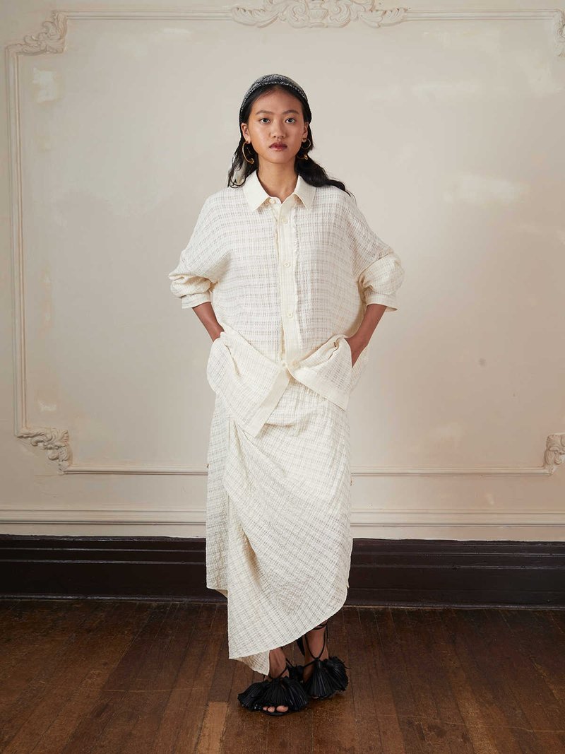 Spring and summer irregular skirt wrinkles skin palm lines - Skirts - Other Man-Made Fibers White