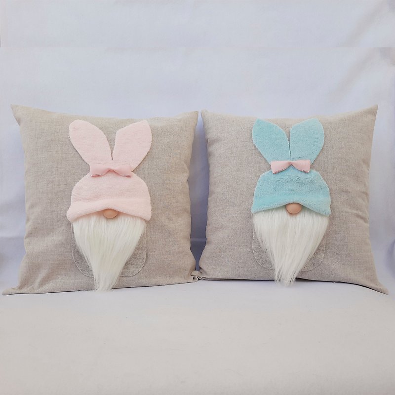 Easter Gnome - Holiday Pillow Cover, Easter Bunny Gnome Pillow Cover, Gnomes - อื่นๆ - วัสดุอื่นๆ 