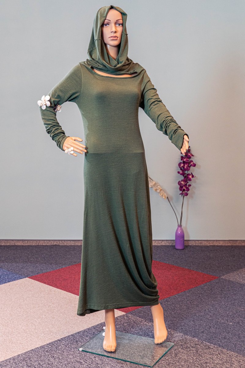 Long asymmetrical elegant dress / Green dress with tube hood - ชุดเดรส - ผ้าฝ้าย/ผ้าลินิน สีเขียว