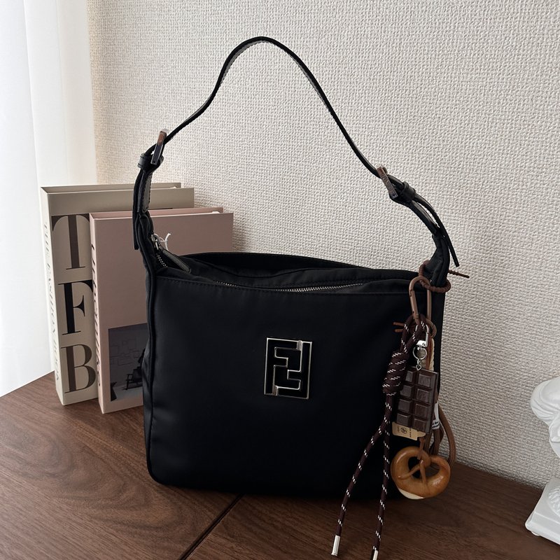 FENDI 芬迪 FF 標誌 尼龍 × 皮革 黑色 單肩手提包 - 側背包/斜背包 - 真皮 黑色