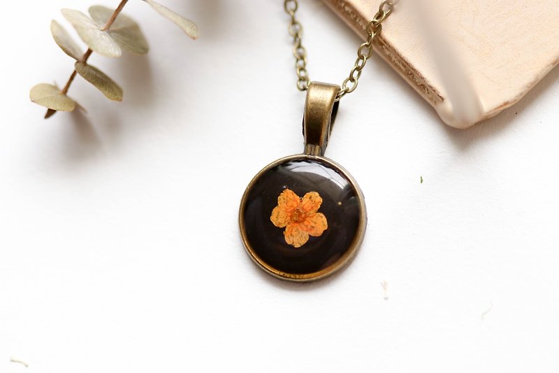 Plum (Orange, BG-Black) – Necklace 14 mm. - Necklaces - Plants & Flowers Orange