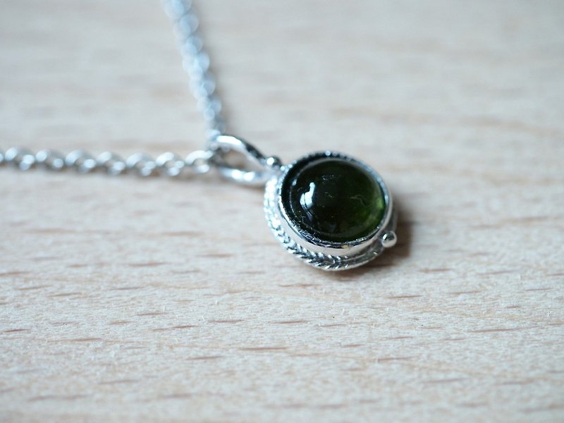 Exclusive design small jewel pendant dark green tourmaline tourmaline 925 sterling silver - Necklaces - Semi-Precious Stones Green