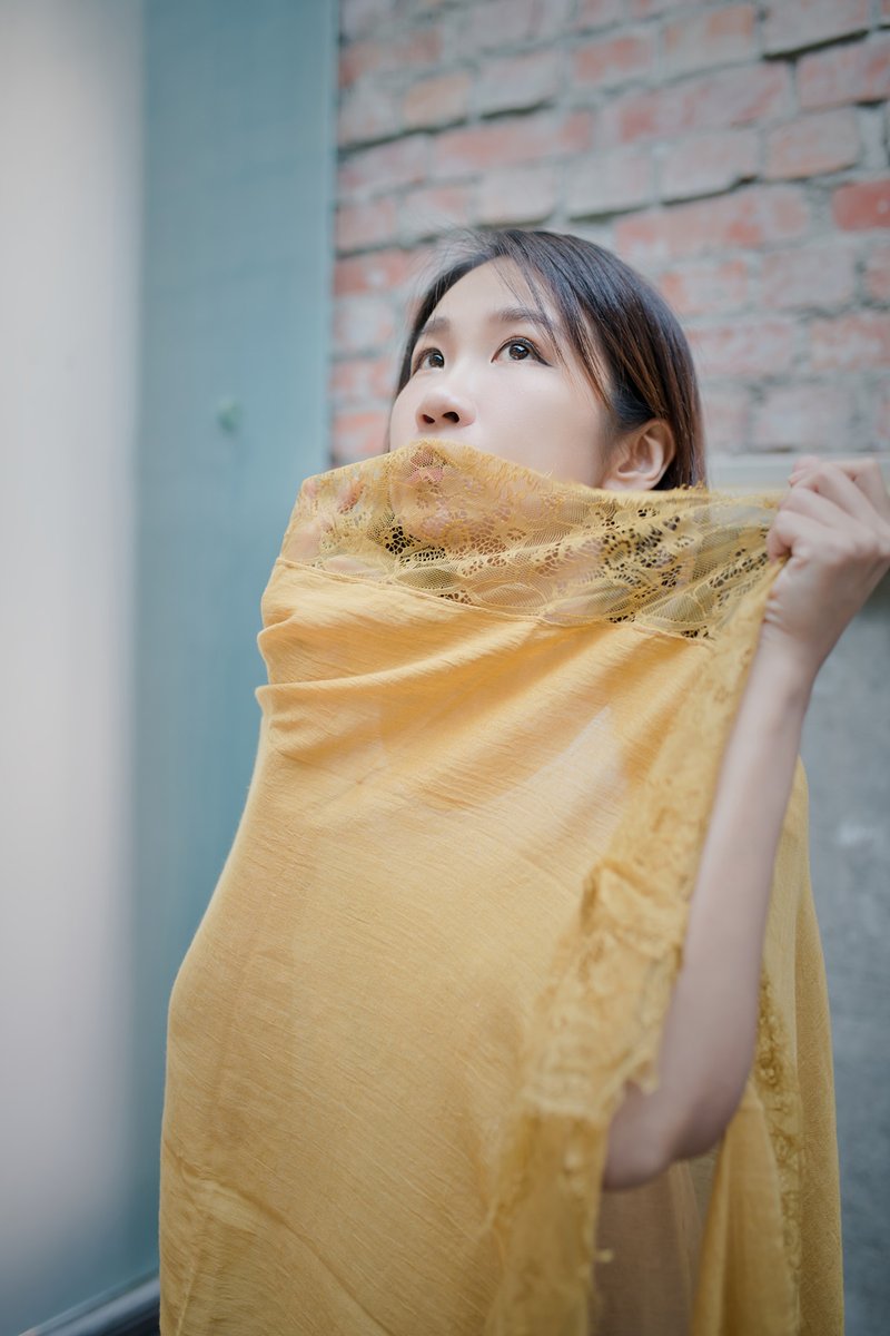 unni蕾絲長絲巾 遮遮曬 擋風 披肩 scarf 圍巾 保暖 保暖 絲巾圍 - 圍巾/披肩 - 棉．麻 卡其色
