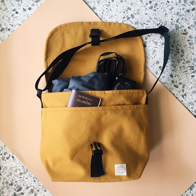 New Big Mustard Basic Messenger Canvas Bag/ everyday bag/ travel bag - 側背包/斜孭袋 - 棉．麻 黃色