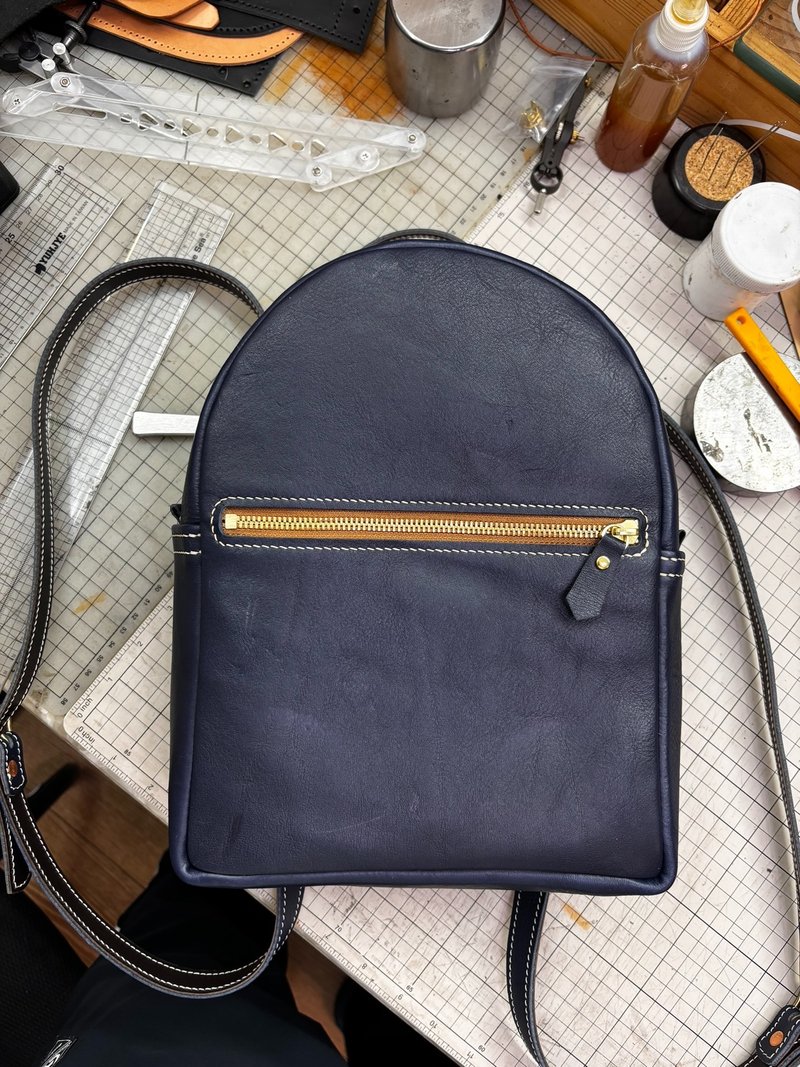 Handcrafted Genuine Leather Backpack - กระเป๋าเป้สะพายหลัง - หนังแท้ 