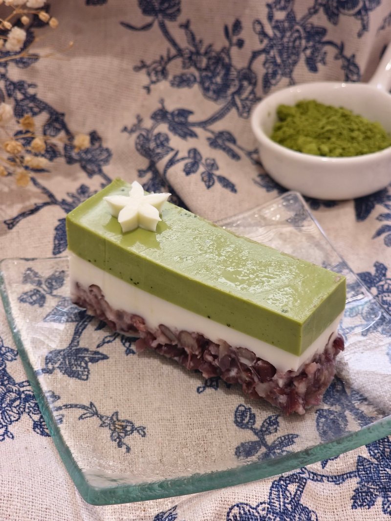 Matcha adzuki beans coconut pudding - เค้กและของหวาน - อาหารสด สีเขียว