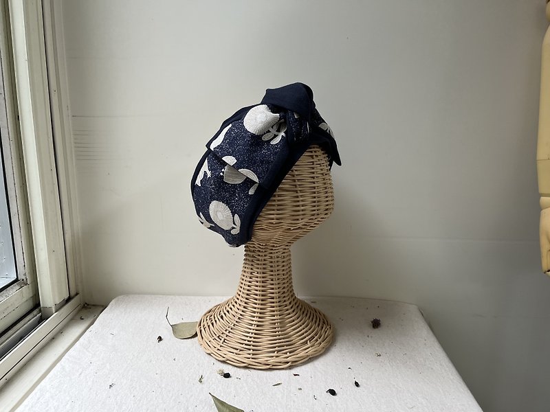 Blue Nordic Flowers and Birds - Japanese Bandage Hairband ヘアバンド - ที่คาดผม - ผ้าฝ้าย/ผ้าลินิน 