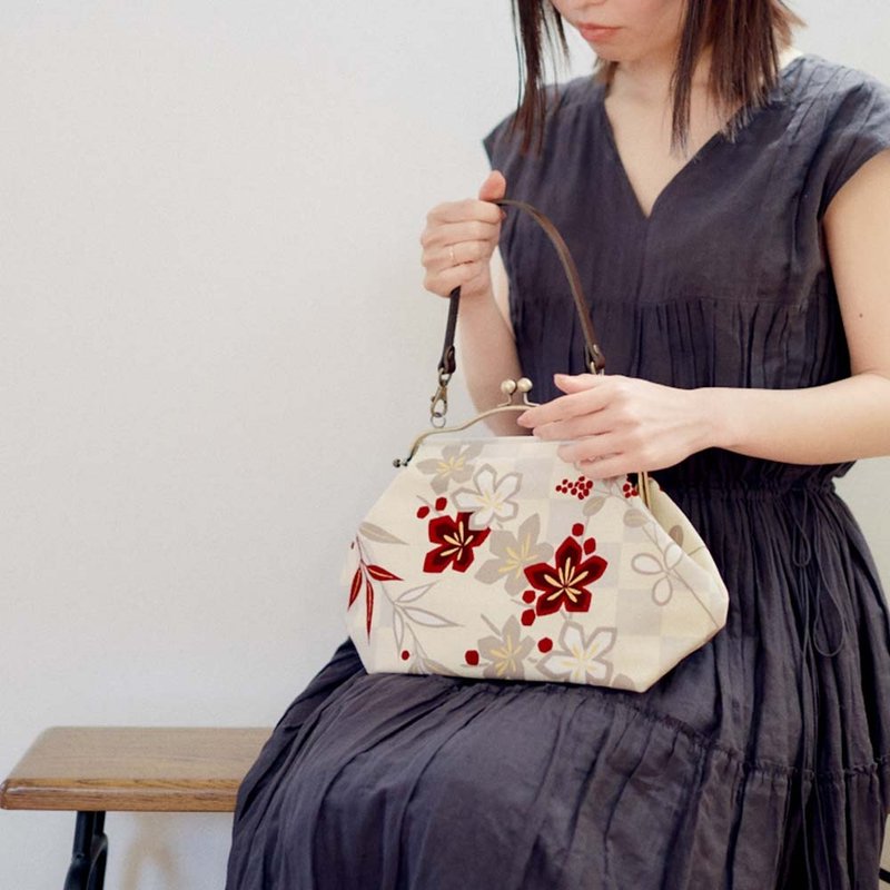 横長ベンリーがま口バッグ いちまつうめ 【 日本製 】ハンドバッグ Frame Bag - 手提包/手提袋 - 棉．麻 白色