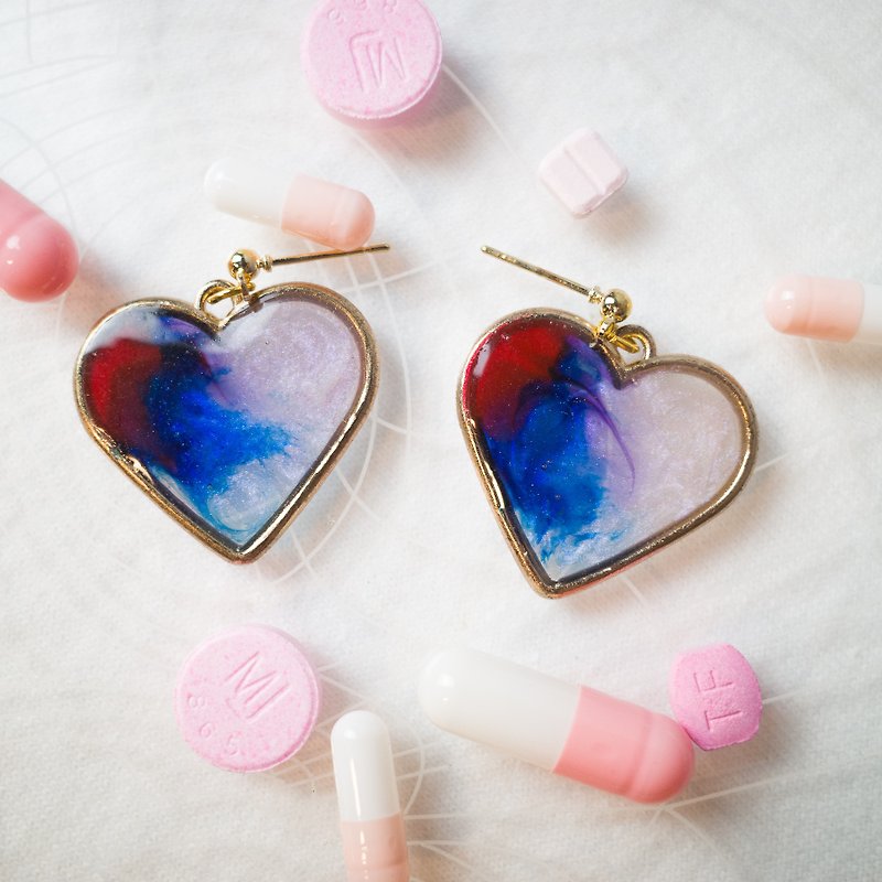Pills 你給的愛/沒收 日本 UV膠 耳環 飾品 - 耳環/耳夾 - 其他材質 藍色