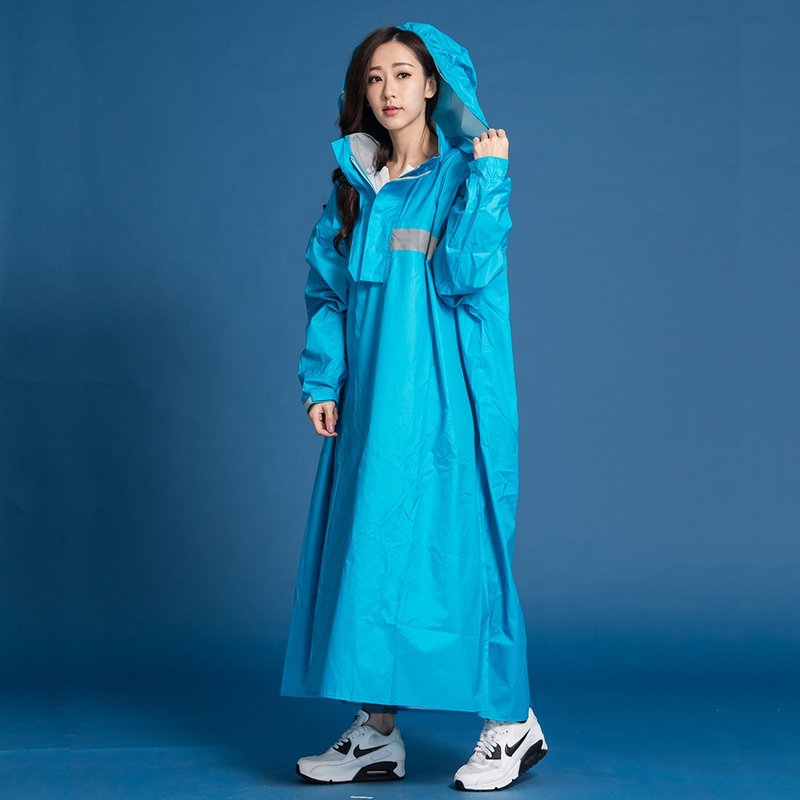 藏衫罩背背款-背包太空連身式風雨衣-藍 - 雨傘/雨衣 - 防水材質 藍色