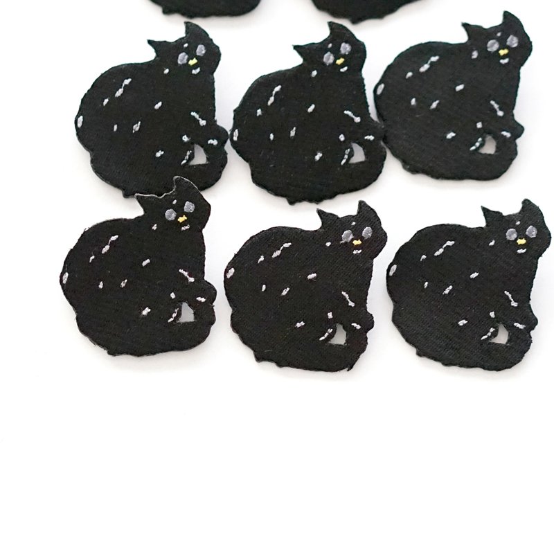 最愛黑貓貓刺繡別針 貼布 - 胸針 - 繡線 黑色