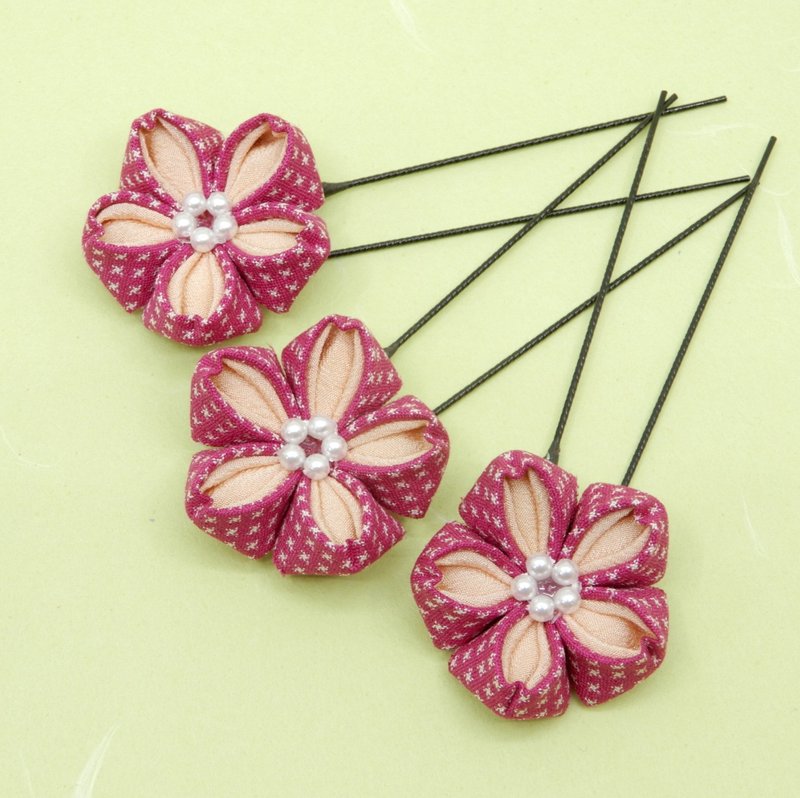 【sale30%OFF】つまみ細工　古布で作った桜の髪飾りの３点セット 柄桃 - 髮夾/髮圈 - 絲．絹 粉紅色