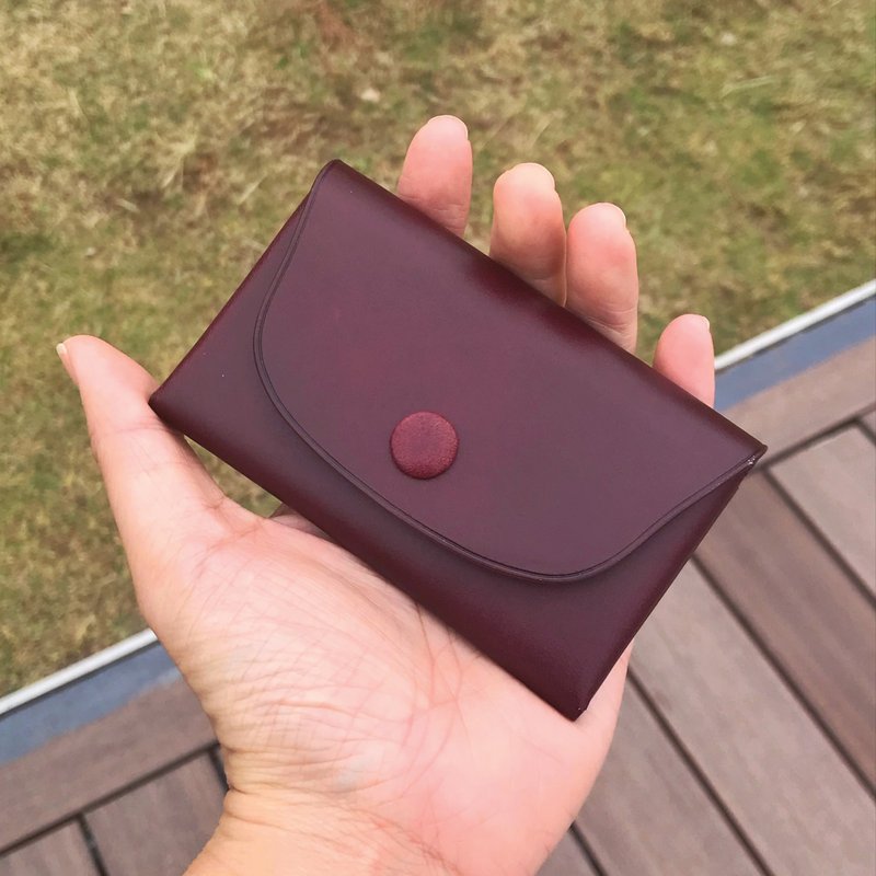 【零錢卡包】酒紅色植鞣牛皮/萬用雜物收納包/簡約隨身小錢包 - 名片夾/名片盒 - 真皮 紫色
