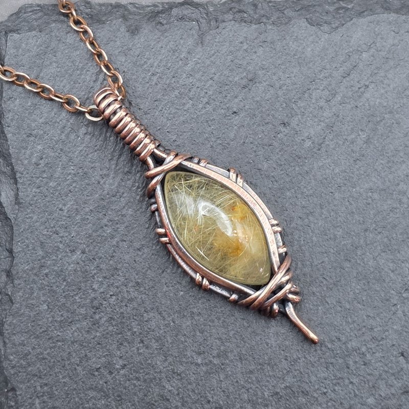 金鬆晶 造舊銅線吊墜 金屬繞線 - 項鍊 - 銅/黃銅 金色