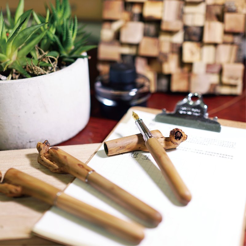 【Pear Smoke Series】Pear Wood Pen | Can be purchased with additional laser engraving and leather case - Fountain Pens - Wood 