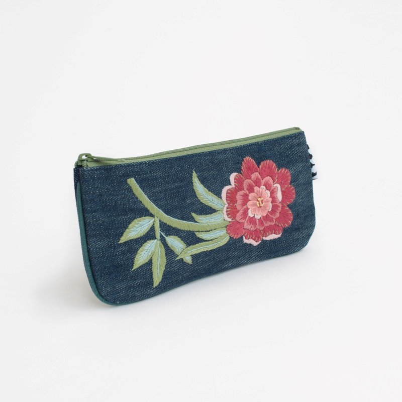 ダリア刺繍・ペンケース - 零錢包/小錢包 - 棉．麻 藍色