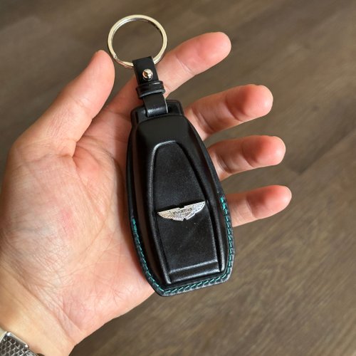 アストンマーチン 純正キーケース　小物いれ アストンマーティン レザー キーケース DBX DBS DB11 DB12