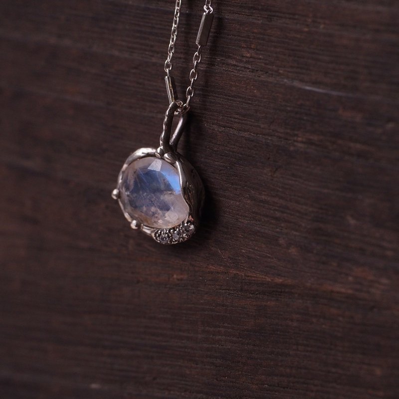 月光石手工純銀項鍊 六月誕生石 Moonstone Handmade - 項鍊 - 半寶石 藍色