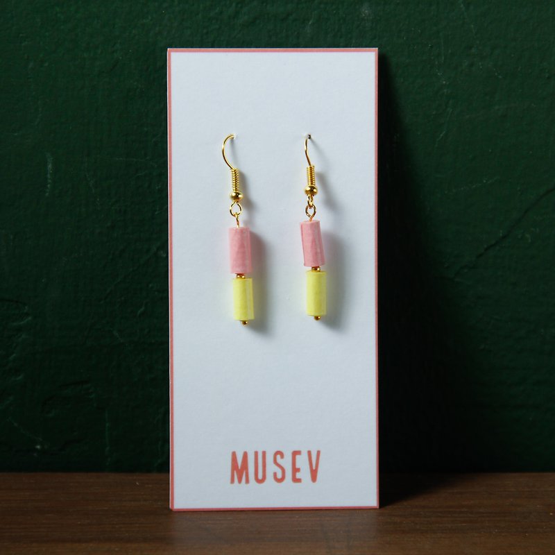 [small roll paper / paper art / hand made] pink yellow small earrings - ต่างหู - กระดาษ สีม่วง