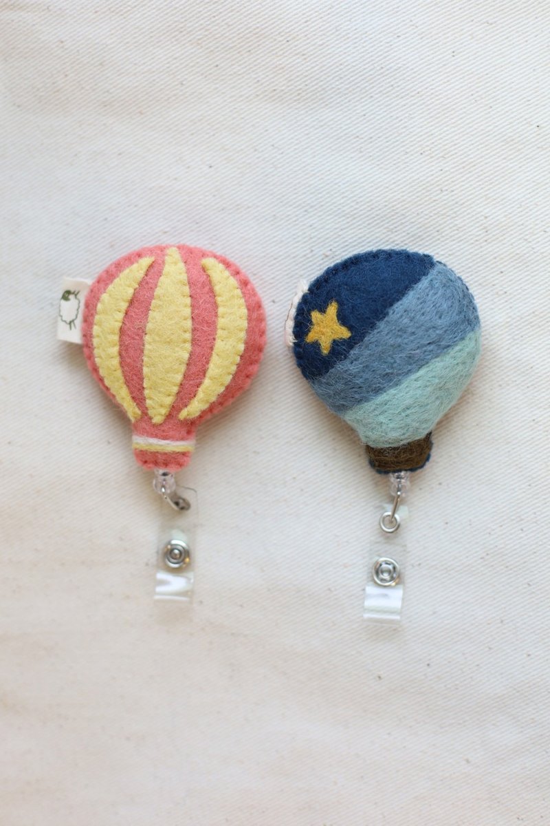 WoolfeltingWoolfelting Hot Air Balloon Badge Holder - ที่ใส่บัตรคล้องคอ - ขนแกะ สึชมพู