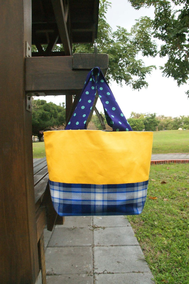 Canvas dotted plaid mixed side backpack - กระเป๋าแมสเซนเจอร์ - ผ้าฝ้าย/ผ้าลินิน หลากหลายสี