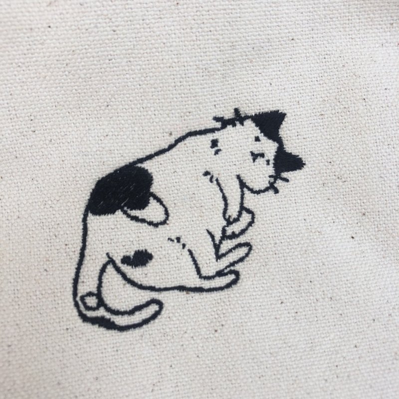 【加購刺繡】提不起勁的貓 | 公版電繡圖案 - 其他 - 棉．麻 黑色