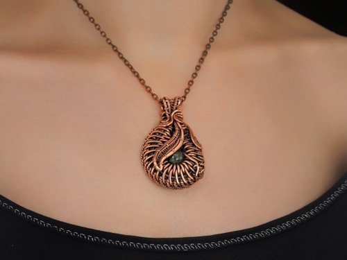 Wire Wrap Art 女士天然蛇紋石吊墜/鋼絲纏繞銅項鍊/手工製作 作者的首飾