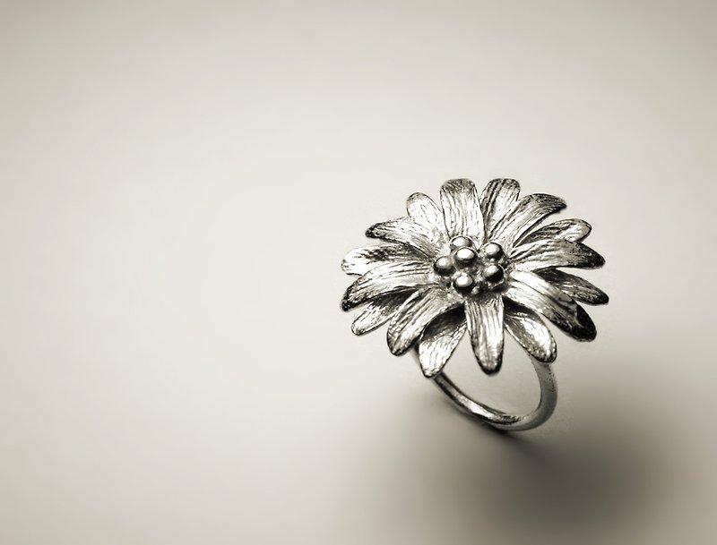 Sun flower ring - แหวนทั่วไป - โลหะ สีเงิน